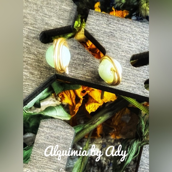 Alquimia Gold and Green Earrings - Picture 1 of 1